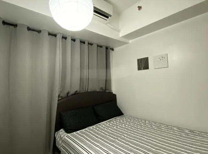 Modern Minimalist 1 Bedroom With Amazing Sunrise View In Makati Manila
