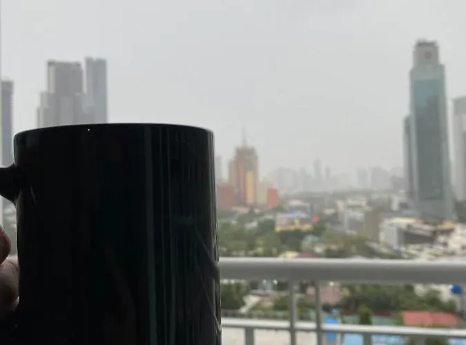 Apartahotel Modern Minimalist 1 Bedroom With Amazing Sunrise View In Makati